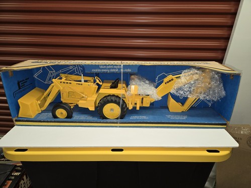 Vintage 1974 ertl - vintage,