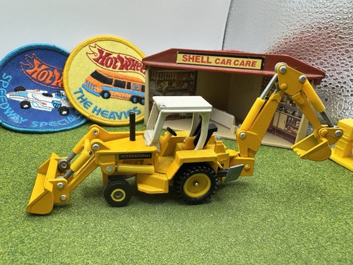 Ertl mighty movers - ertl,