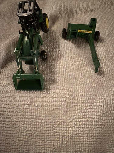 Ertl john deere die - john,