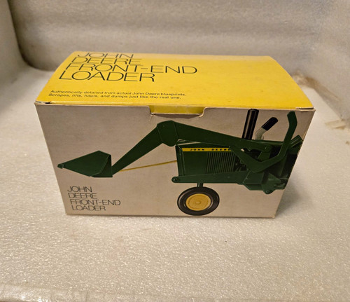 Ertl john deere 557 - john,