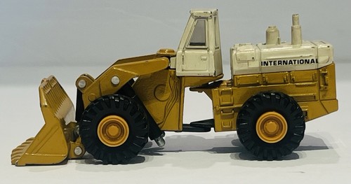 Ertl international harvester - ertl,