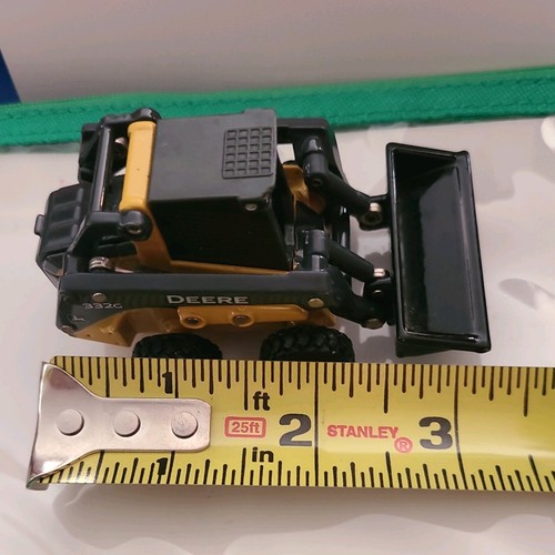 Ertl john deere - deere, skid
