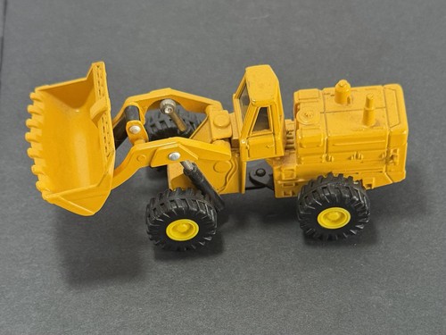 Ertl wheel loader - wheel, 560